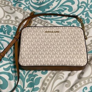 Michael Kors crossbody purse